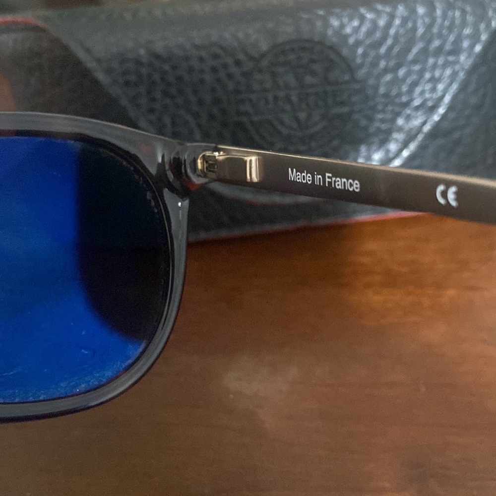 Vuarnet Polarized Sunglasses - Picture 3 of 6